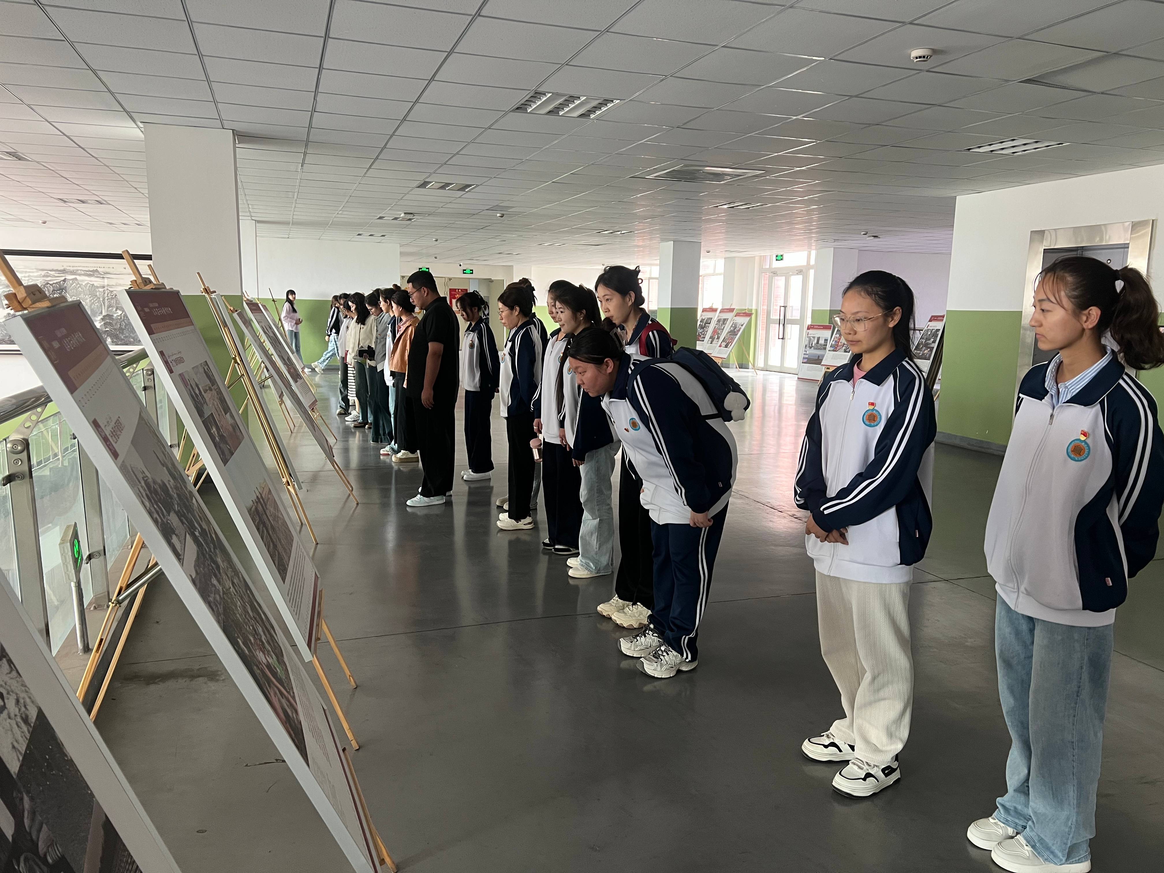 d535be8b6e.jpg d535be8b6e.jpg