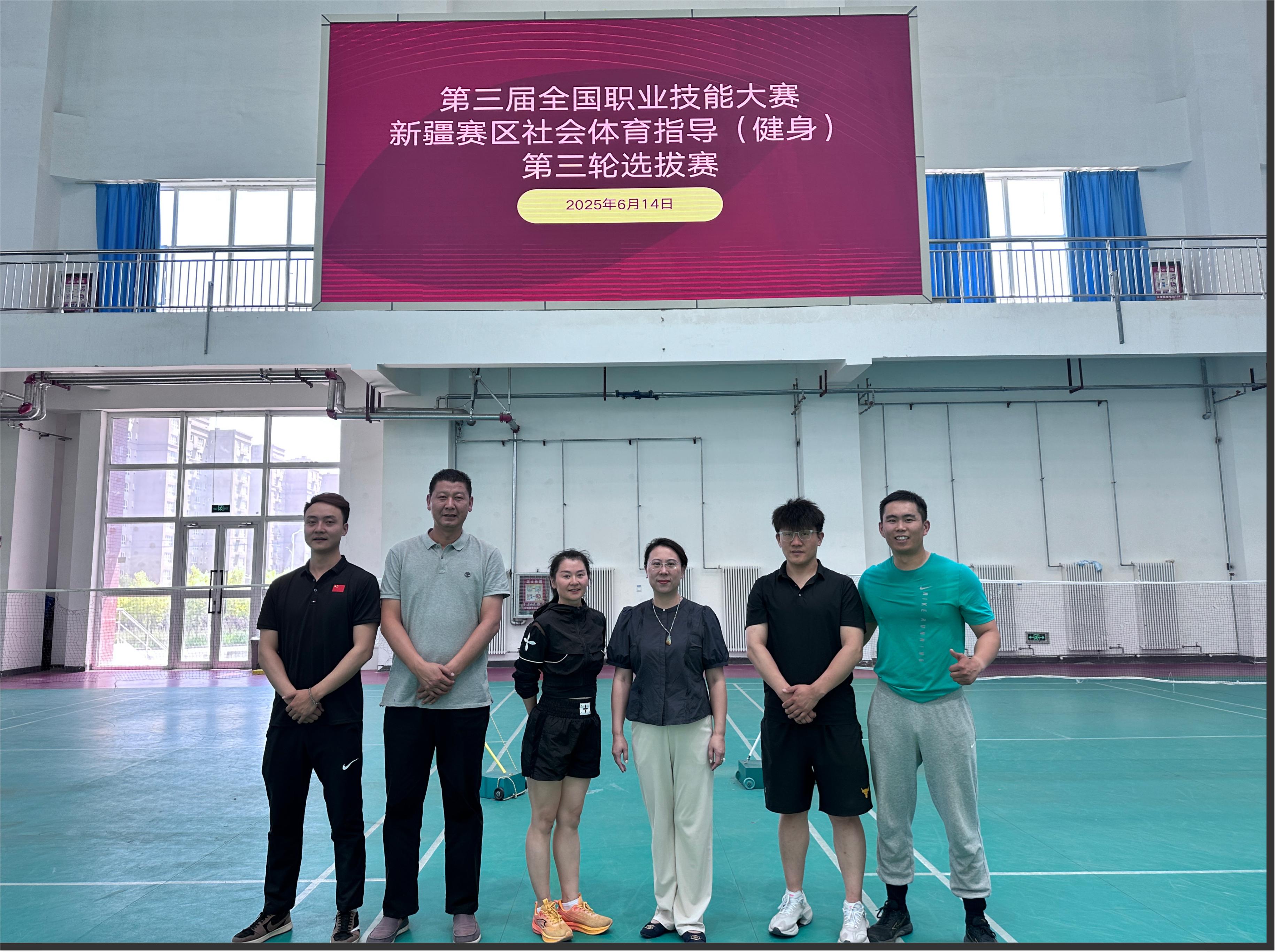 0c815546b9.jpg 0c815546b9.jpg