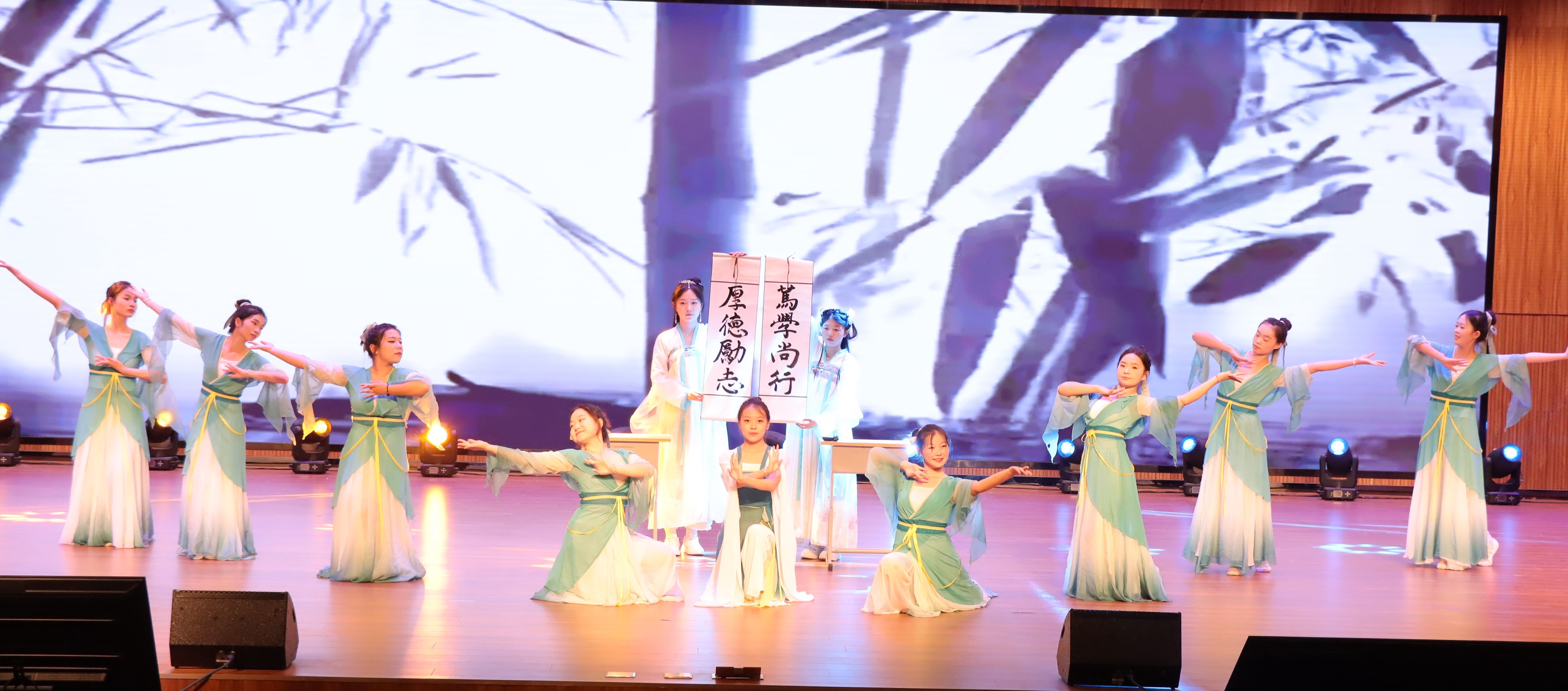 ecddab7e39.jpg ecddab7e39.jpg