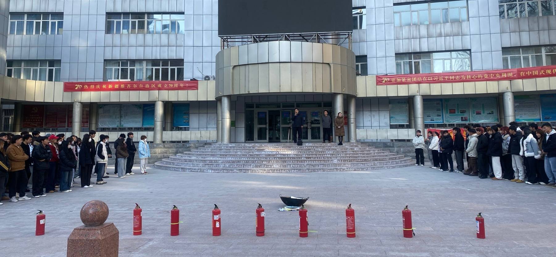 6e6a9a9bcf.jpg 6e6a9a9bcf.jpg