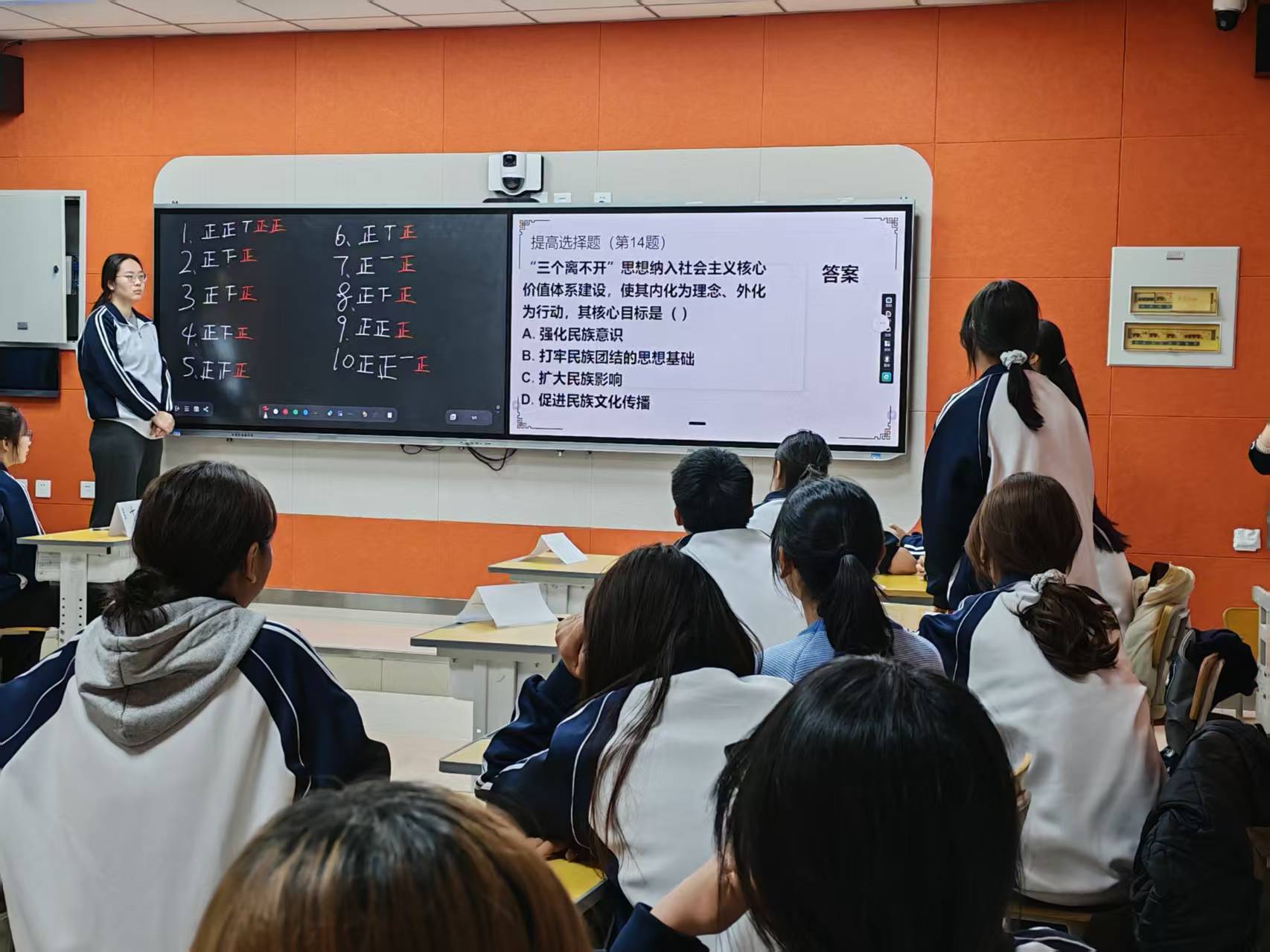 3b9764e0a9.jpg 3b9764e0a9.jpg