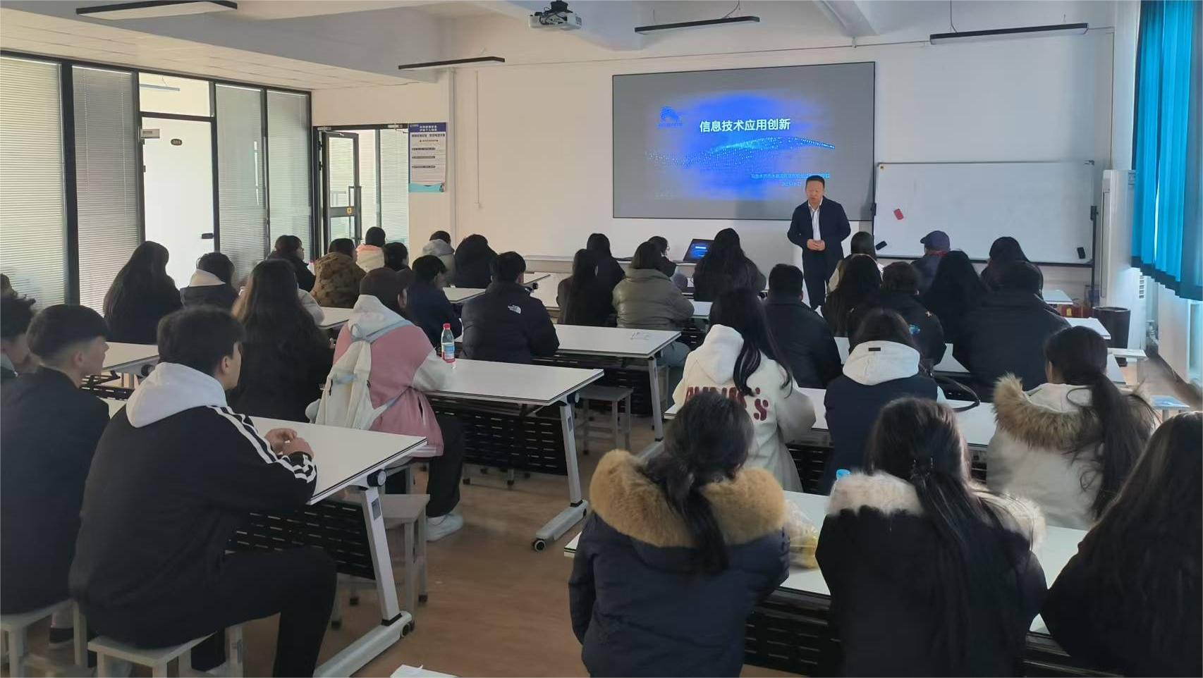 617b4a2379.jpg 617b4a2379.jpg